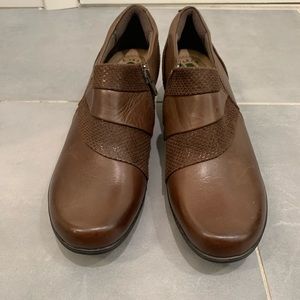 Earth Origins Brown Ankle Booties